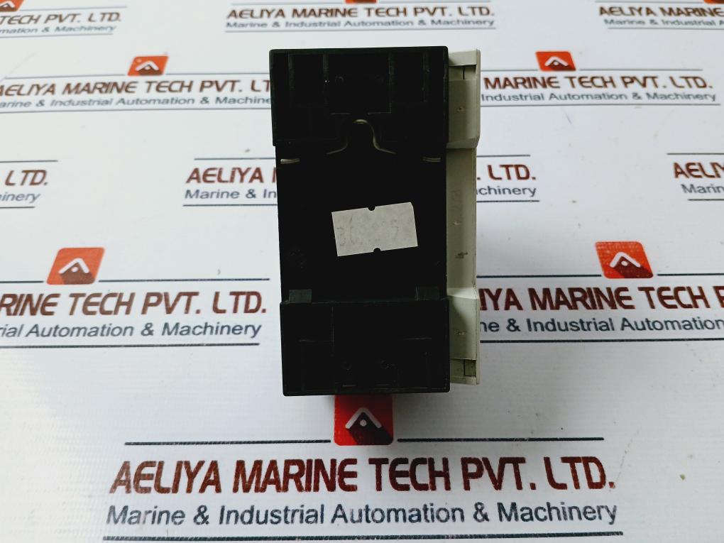 Siemens 3rv1021-0ja10 Circuit Breaker With Auxiliary Switch 690v - Image 4