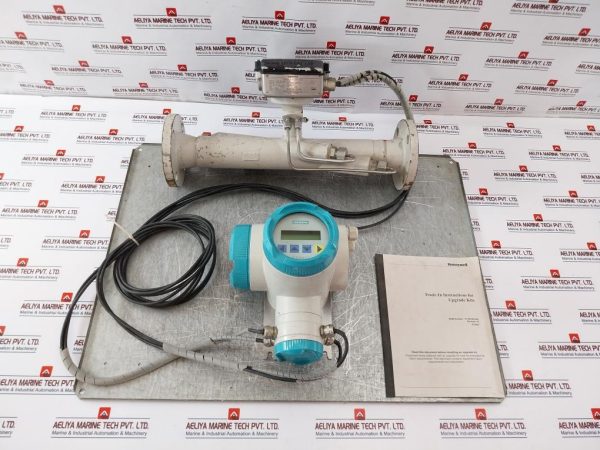 Siemens 7me3300-1ah10-1nb0 Ultrasonic Flow Transmitter Set