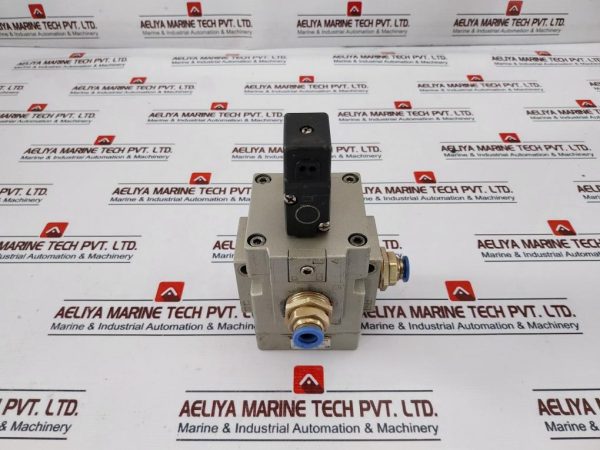 Smc Vg342-3e-06na Solenoid Valve 110v