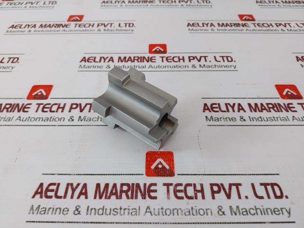 81142-03-01 Retainer, Rear F/Choke - Image 3