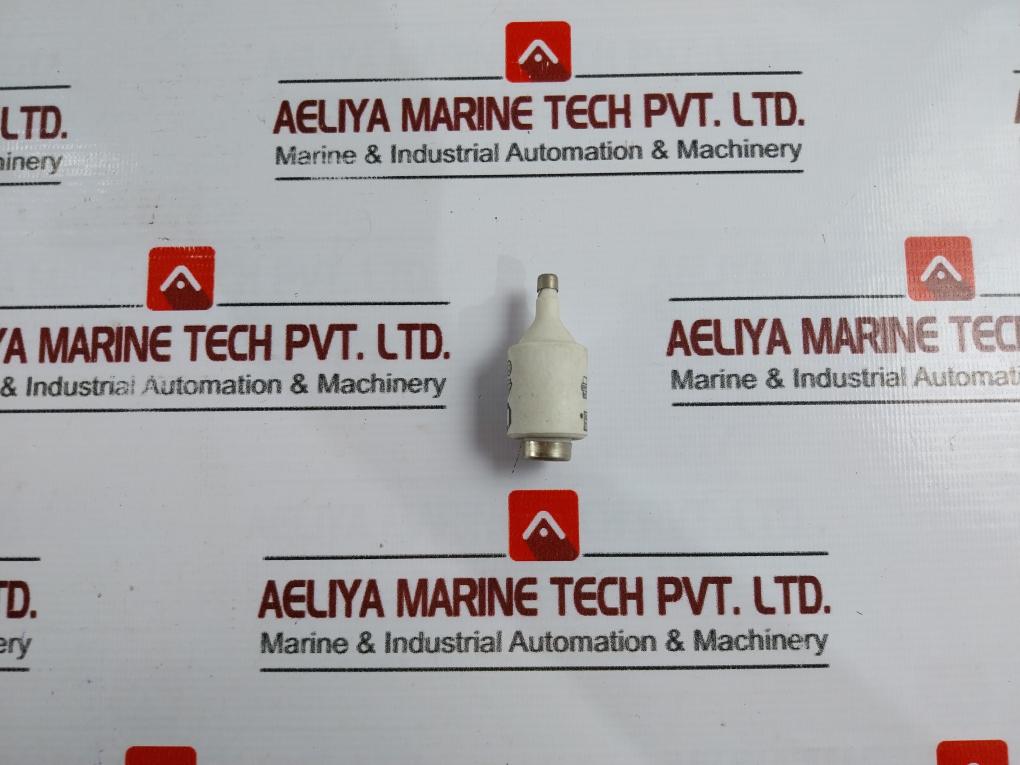 Lindner Bogenschutz 6a Bottle Fuse 500v - Image 4