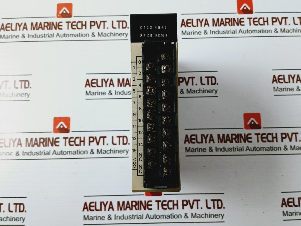 Omron C200h-oc226n Output Module 250v