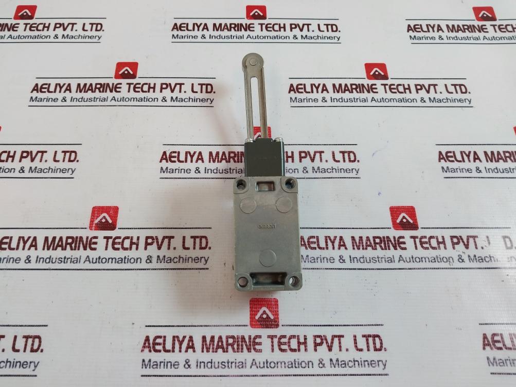 Omron Wlca12-2 Limit Switch 250v - Image 4