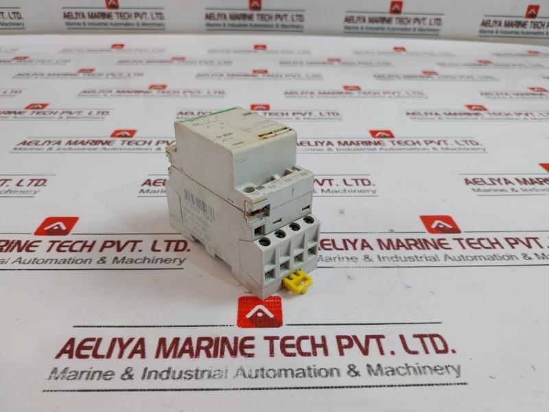 Schneider Electric 15963 Contactor 220V - Image 3