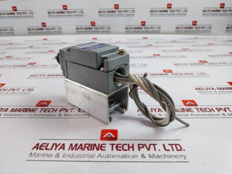 Square D C62D Limit Switch - Aeliya Marine