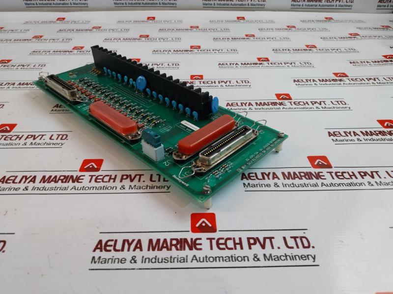 Honeywell 51204174-175 Analog Output Module 94v - Image 3