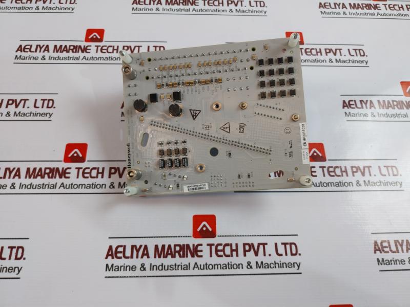 Honeywell Cc-tain01 Analog Input Module 94v - Image 4