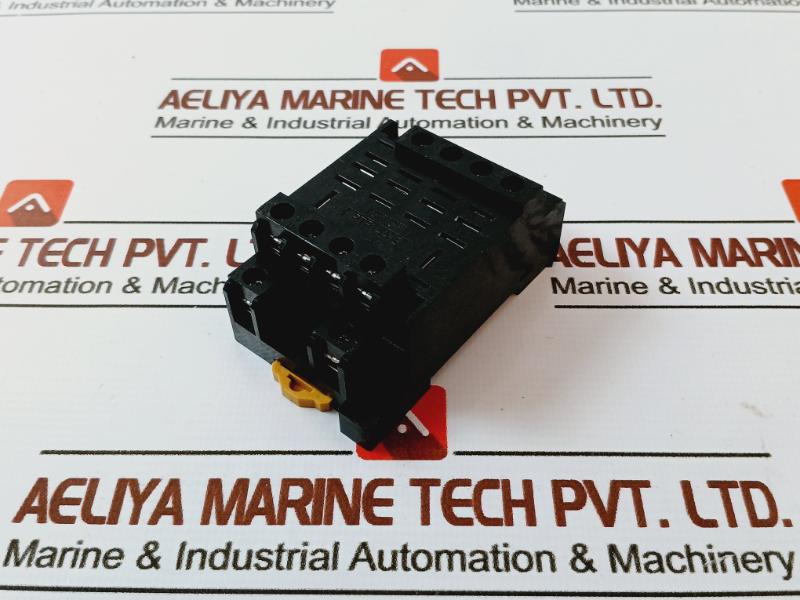 Omron Ptf14a-e Relay Socket 240v - Image 3