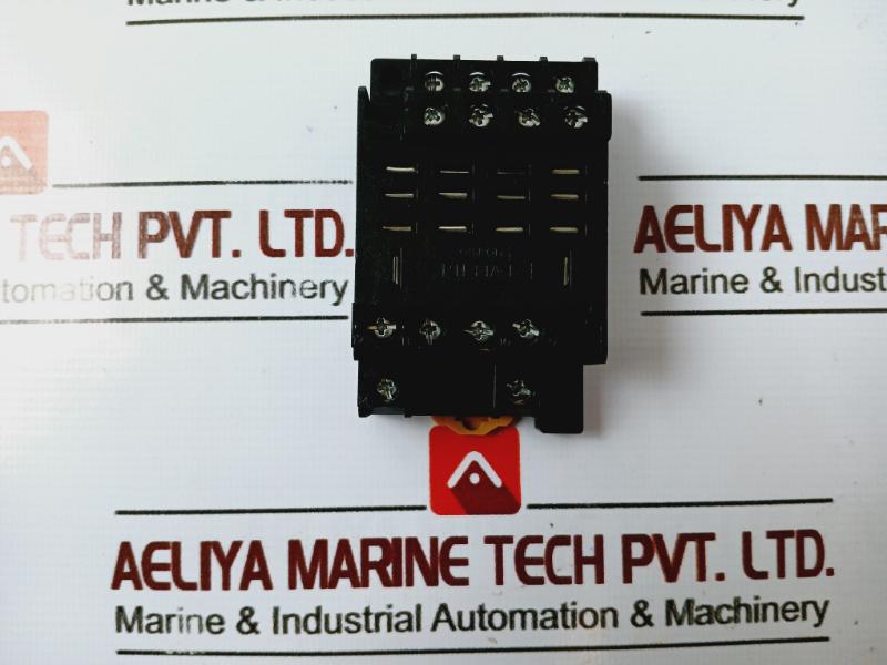 Omron Ptf14a-e Relay Socket 240v