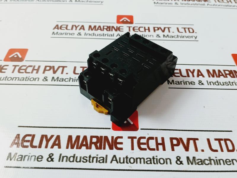 Omron Ptf14a-e Relay Socket 240v - Image 3