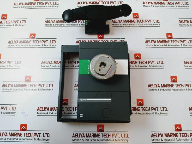 Schneider Electric Front Rotary Handle