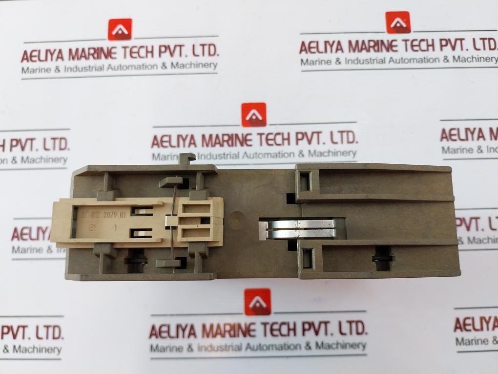 Siemens 6es5 318-8ma12 Interface Module 24v - Image 4