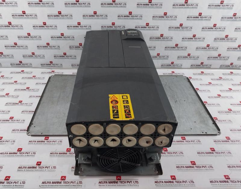 Siemens 6se440-2ud35-5fa1 Basic Operator Panel 480v