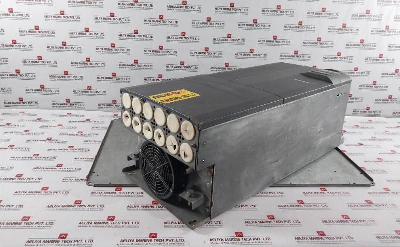 Siemens 6se440-2ud35-5fa1 Basic Operator Panel 480v - Image 3