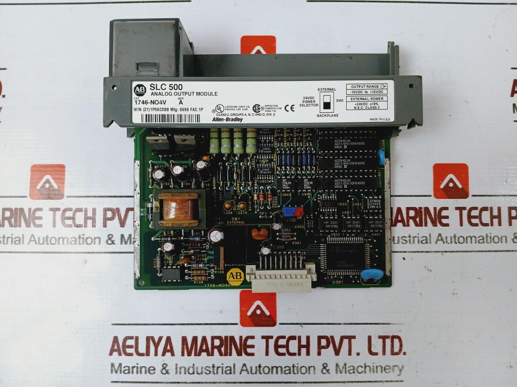 Allen-bradley Slc 500 1746-no4v Analog Output Module 24v