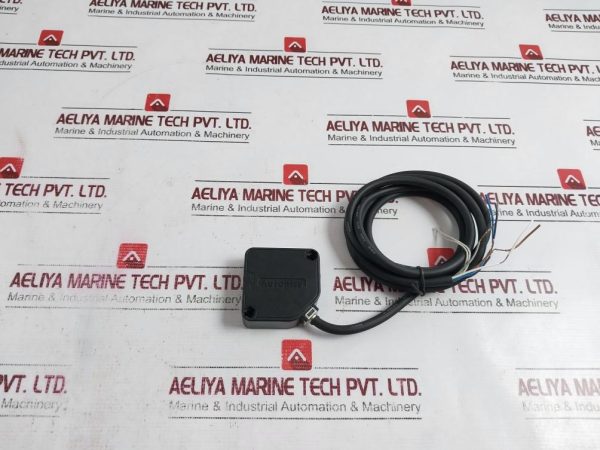 Autonics Ben300-dfr Photoelectric Sensor 240v