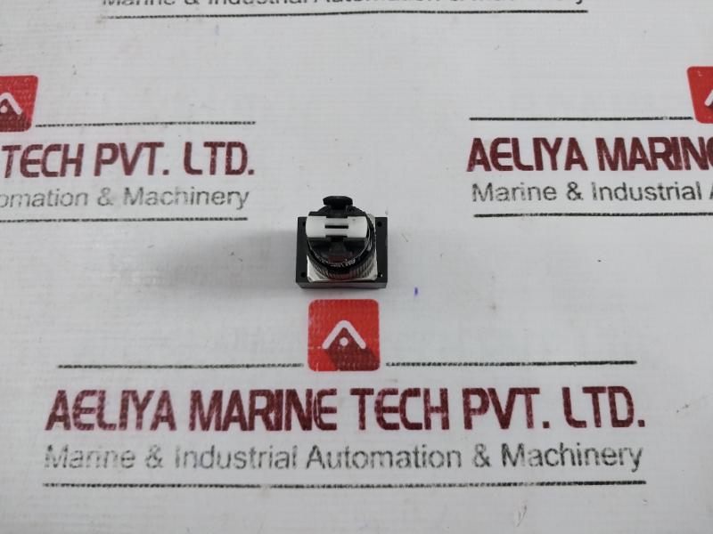 Fuji Electric Ah16p-tgf Push Button 250v - Image 4