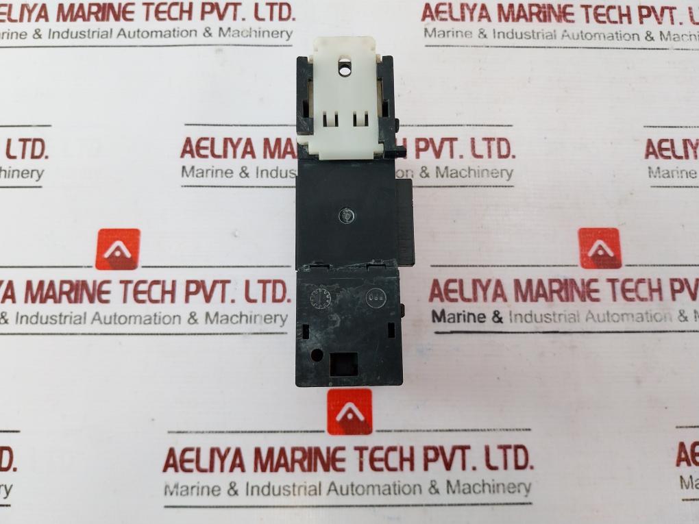 Fuji Electric Pumaccc1-0by71 Temperature Controller - Image 4