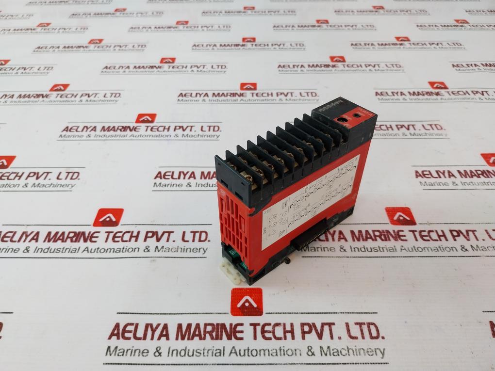 Fuji Electric Pumaccc1-0by71 Temperature Controller - Image 3