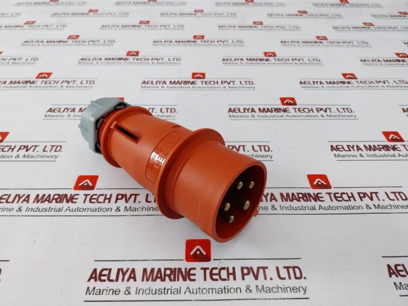 Mennekes 4rg Plug Straight 415v - Image 3