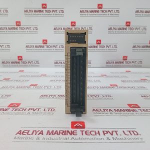 Omron C200h-oc222 Output Unit 250v