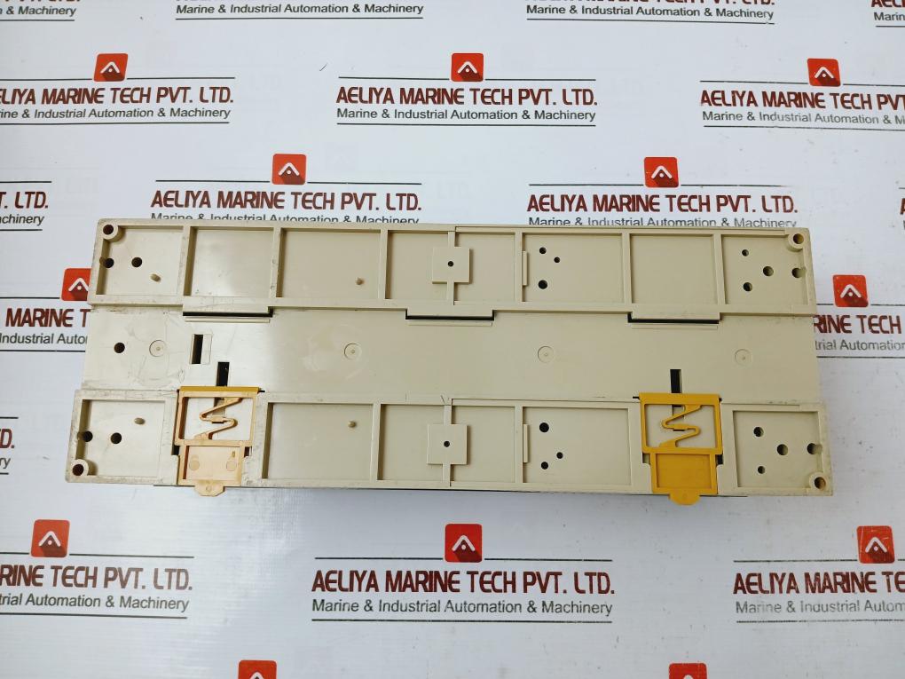 Omron C40k-cdr-d Programmable Controller 250v - Image 4