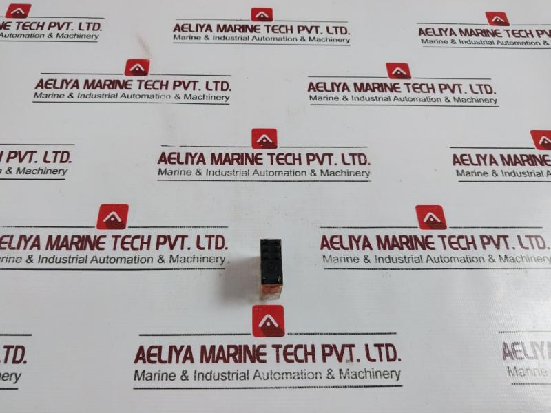 Omron G2r-2-s Relay 250v - Image 2