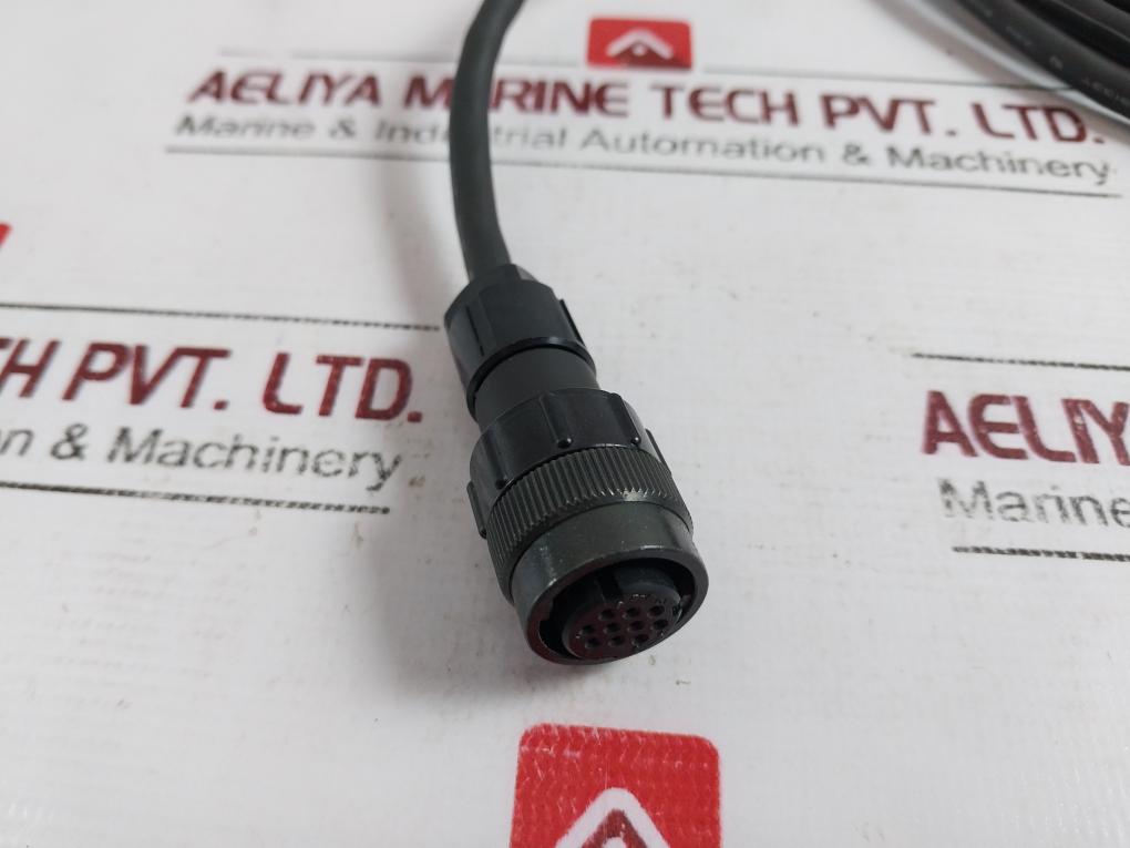 Omron R88a-cr1b005nf Encoder Servo Cable - Image 3