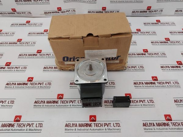 Oriental Motor Sjn 5rk40gn-at Reversible Motor 100v