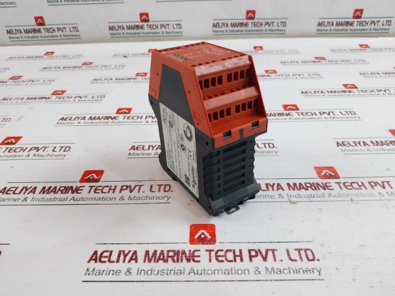 Telemecanique Schneider Electric Xpsak311144 Safety Relay 230v - Image 3