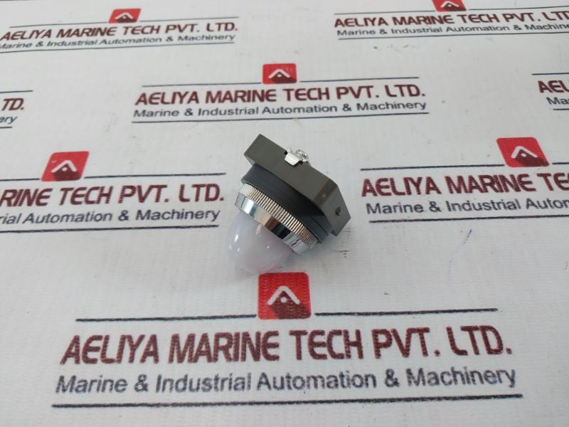 Idec Apn133w Pilot Light 250v - Image 3