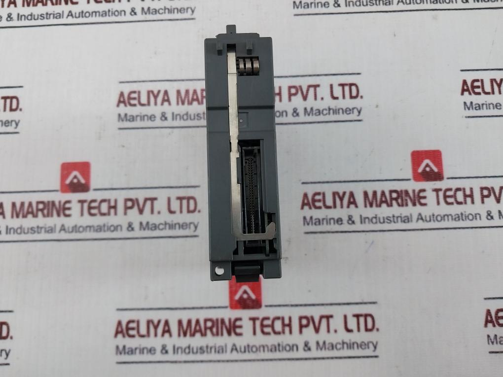 Mitsubishi Electric Melsec-q Qx10 Input Module 120v - Image 4