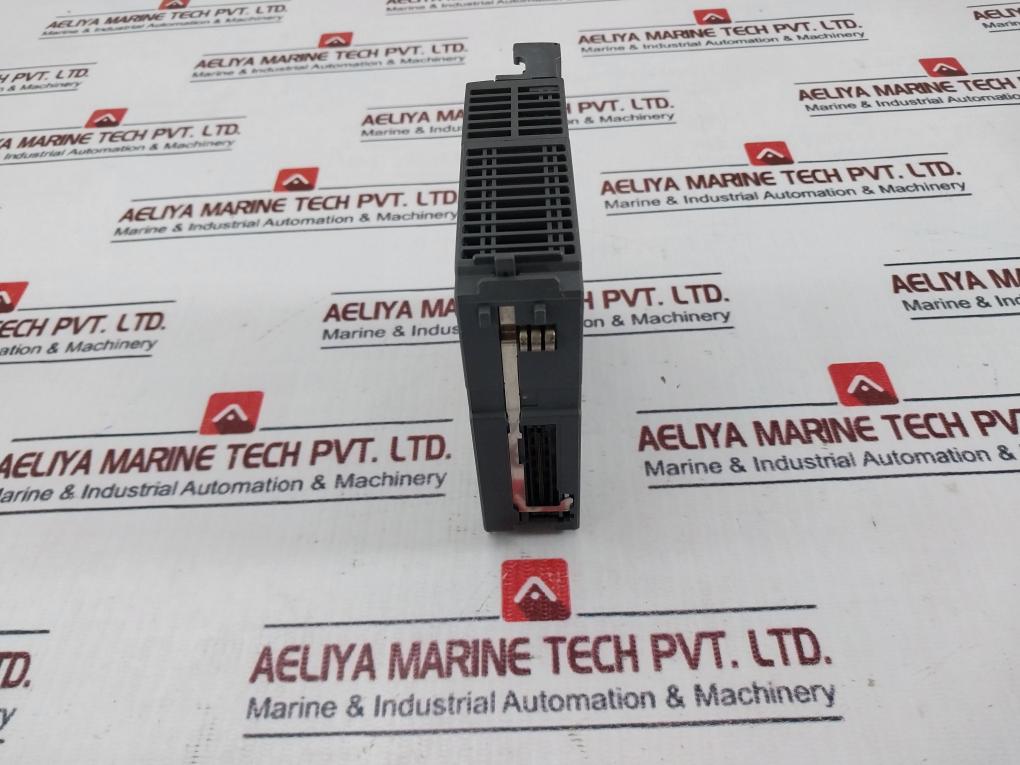 Mitsubishi Electric Melsec-q Qy22 Output Module 240v - Image 4