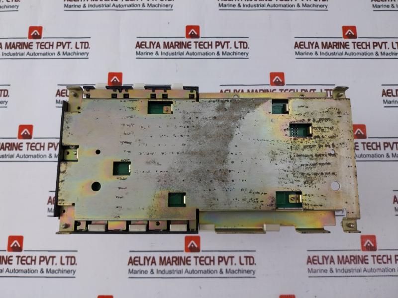 Omron C200h-Id216 Input/Output Unit 24v - Image 4