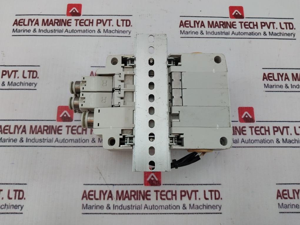 Smc Sq2331n-5-c8-q Pneumatic Solenoid Valve - Image 4