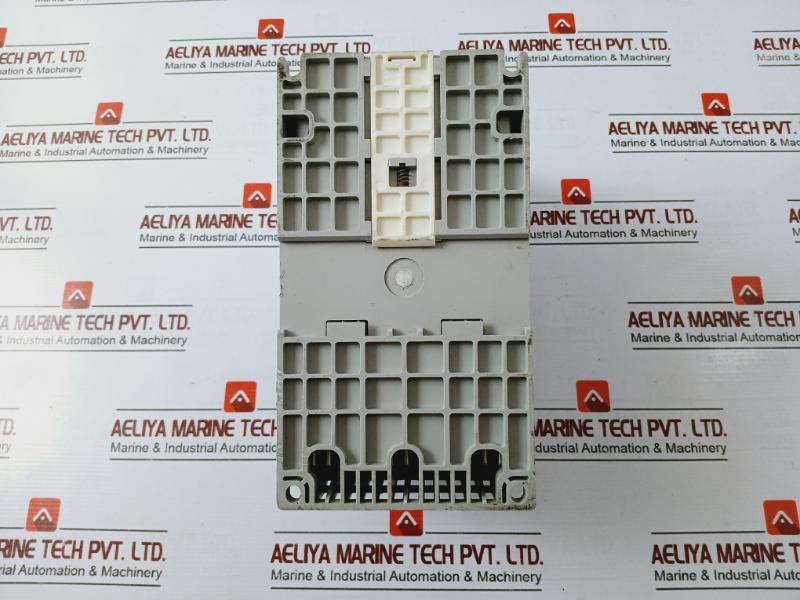 Allen-Bradley 22b-A2p3n104 Ac Drive 240v - Image 4