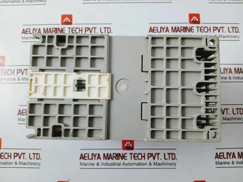 Allen-Bradley 22b-A2p3n104 Ac Drive 240v - Image 4