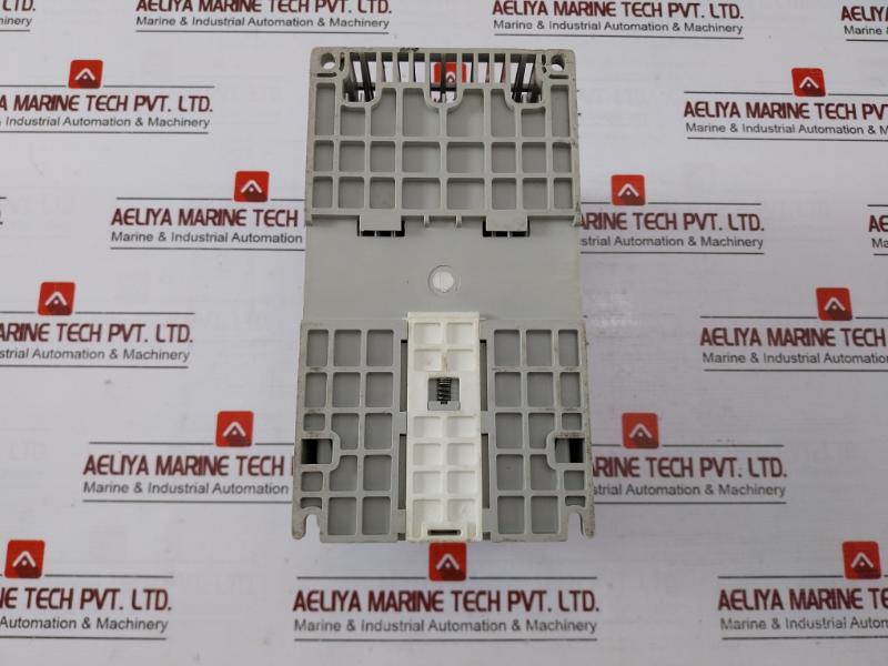 Allen-Bradley 22b-A2p3n104 Powerflex 4 Inverter Drive 240v - Image 4