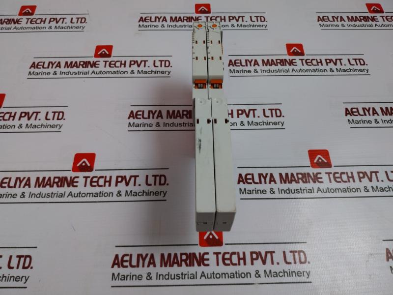 Allen-Bradley Rockwell Automation 1734-Ib8s Digital Safety Input Module 30v - Image 4