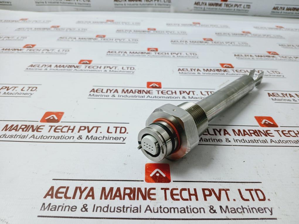 Endress+Hauser Ftl51x-Hgn2bb Sensor With Process Connection - Image 3