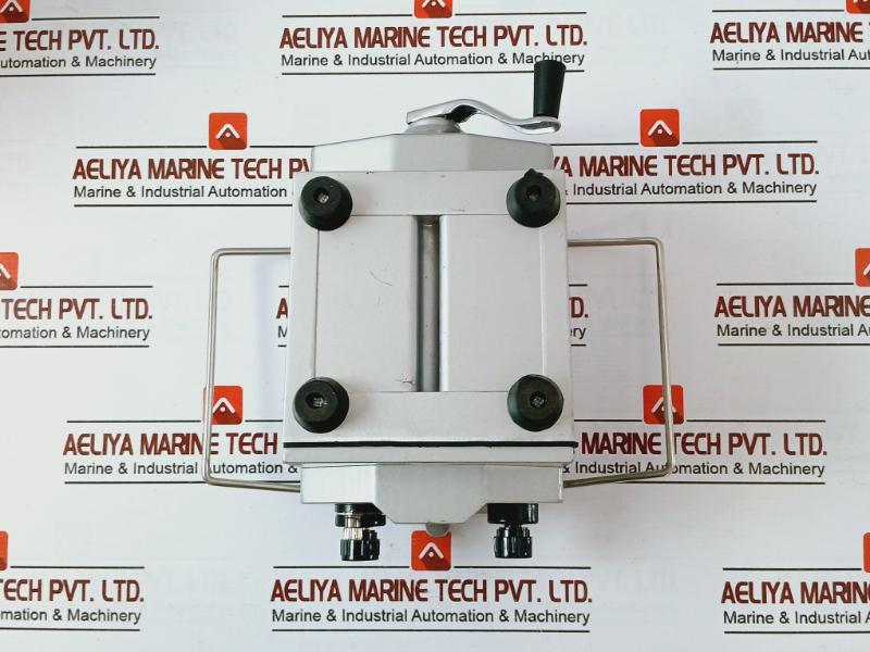 Hangzhou Jingtai Instrument Zc25-4 Insulation Megohm Tester Resistance Meter 1000 V - Image 4