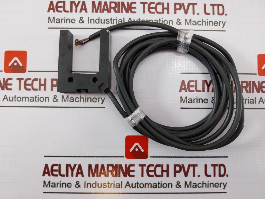 Omron E3z-G61 Photoelectric Sensor 24v - Image 4