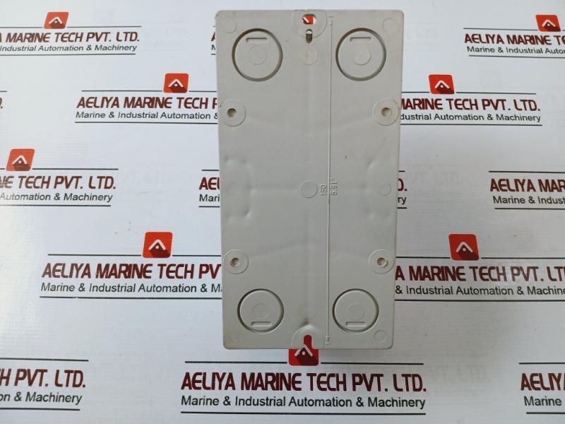 Zhejiang Yaming Electric Ymd11-40d Locking Isolator Switch 690v - Image 4