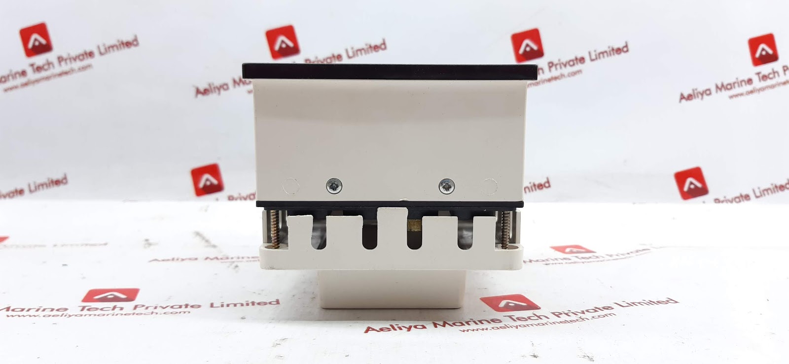 Crompton 244-259G-bdcc-4T Hour Meter 4766401 - Image 3