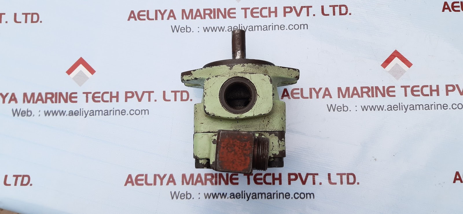 Yuken Pvr1T-15-fra-2080 Hydraulic Pump - Image 2