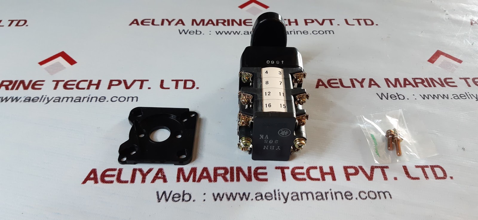 Seiko Electric Ybn-205-vk Control Switch 600V 10A Cont.