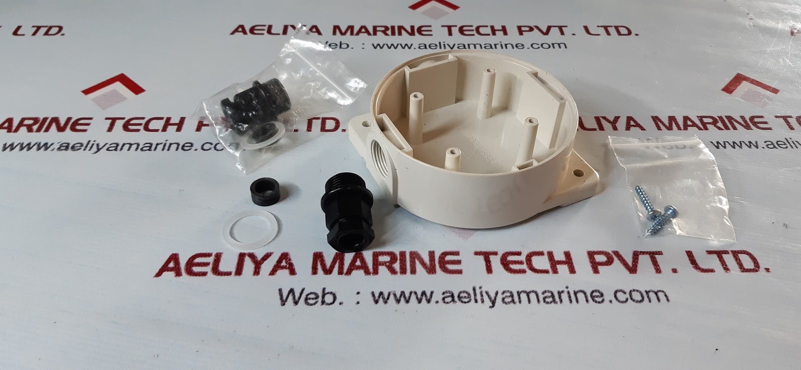 Mbb-1/Sbb-1 Marine Mounting 1 Junction Box Ip67 Inc 2 Cable Inlets - Image 3