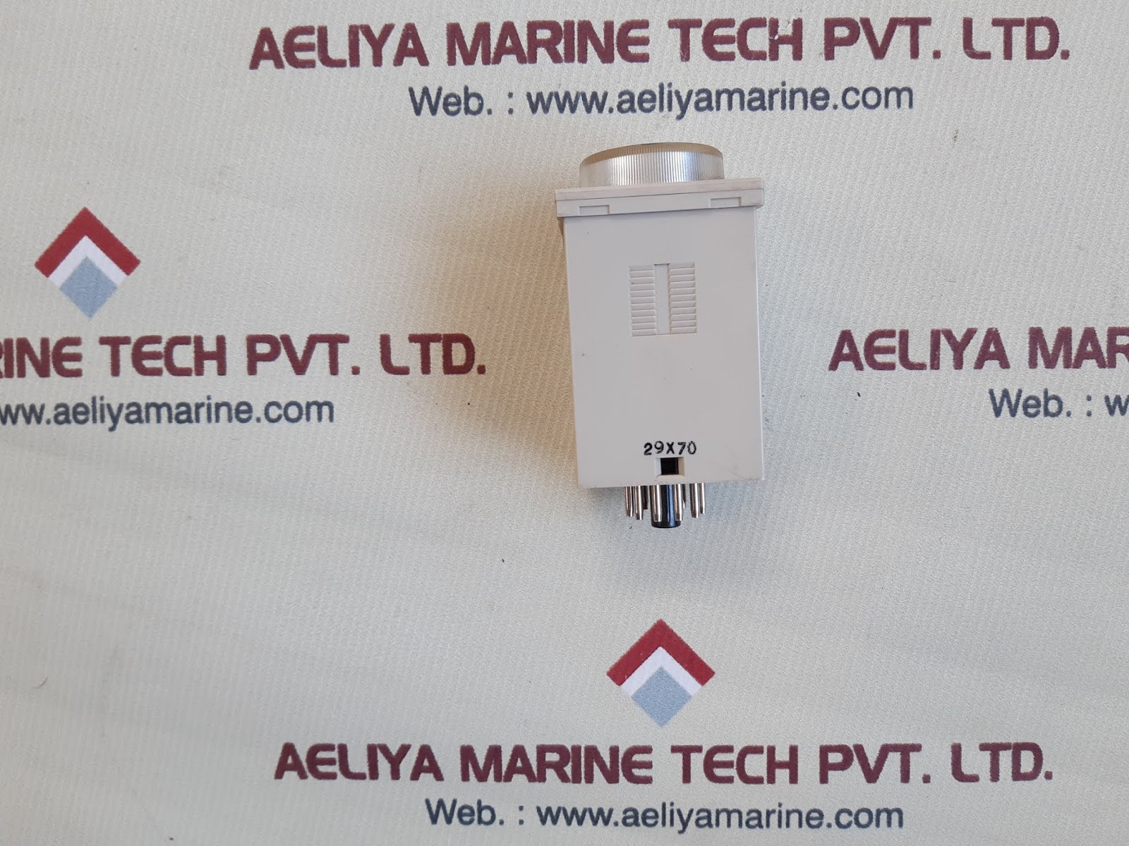 Set of 21x Omron h3ba timer relay 100/110/120vac 50/60hz - Image 2