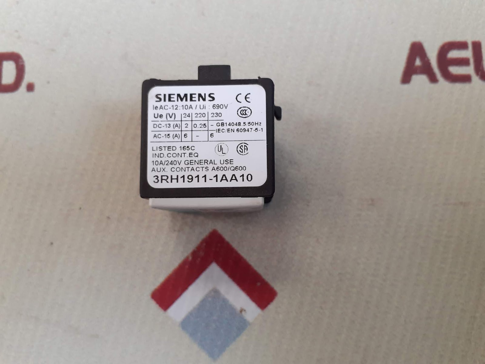 Set of 6x siemens 3rh1911-1aa10 contact block - Image 3