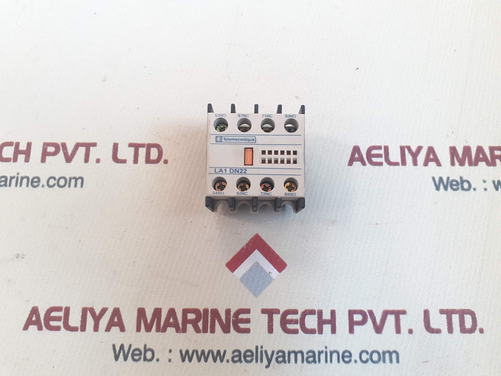 Telemecanique la1 dn22 contact block